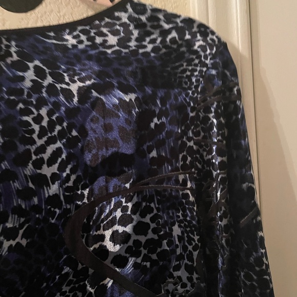 Dressbarn Plus Size Womens blue/black/sheer top size 1X pre-owned - Picture 9 of 13